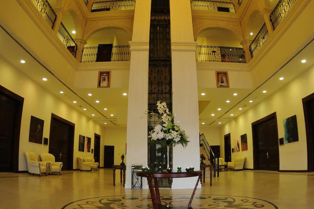 مركز المؤتمرات والرويال سويت الكويت