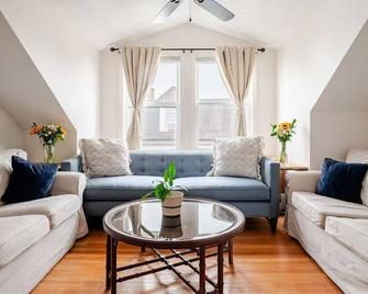 New! Family-Friendly Getaway -1 Mi To Dtwn Salem! - Salem