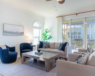 Walk To Beach Poolhot Tub Game Room Captiva 5bdr Coco Mango By Avantstay - Captiva - Sala de estar