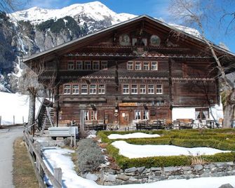 Waldhotel Doldenhorn - Kandersteg - Budova