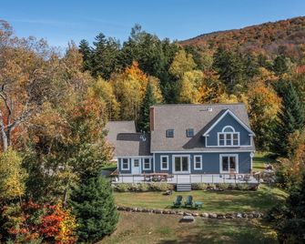 Views of the trails, newly remodeled! - Morrisville - Edificio