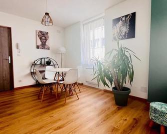 Appartement cosy au centre-ville - Haguenau - Salle à manger