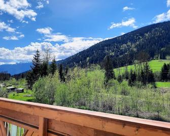 Alie Gusta - Hermagor - Balkon