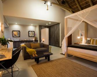 Moya Safari Villa - Hoedspruit