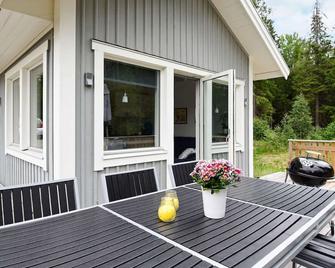 4 Person Holiday Home in Bralanda - Brålanda - Patio