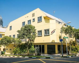 โรงแรมฟราแกรนซ์ - วีวา (SG Clean (สิงคโปร์)) - สิงคโปร์ - อาคาร
