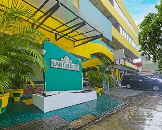 OYO 901 Ranchotel Tunasan - Manila - Building