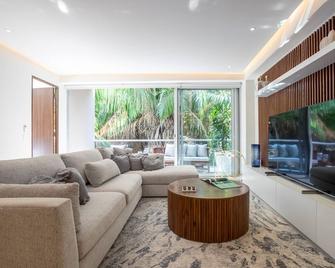 Luxurious Private Beach Getaway - Punta de Mita - Wohnzimmer