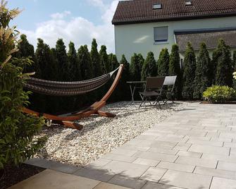 Little Villa Frankfurt - Frankfurt am Main - Patio