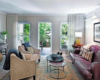 Le Petit Bijou - Franschhoek - Living room