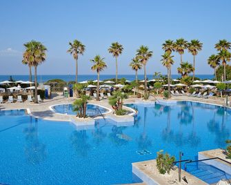 Hipotels Barrosa Palace & Spa - Chiclana de la Frontera - Pool