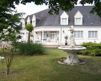 Mazmoura - Azay-sur-Indre - Edificio