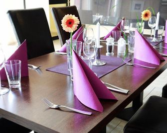 Hotel zwei&vierzig - Vallendar