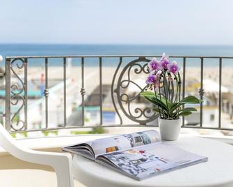 Hotel Riviera - Milano Marittima - Balcony