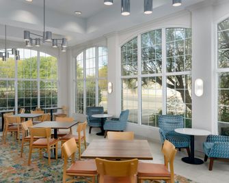 Hampton Inn & Suites Austin-Airport - Austin - Restaurang