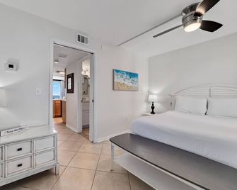 1Br/1Ba Sleeps 4 Near Beach w/ Breathtaking Ocean Views - Gulf Shores - Bedroom
