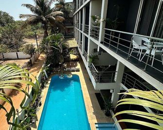 Wavecrest Morjim Beach Resort - Morjim