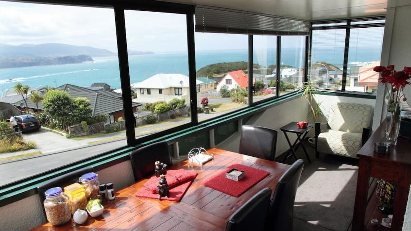Pacific View Bed And Breakfast