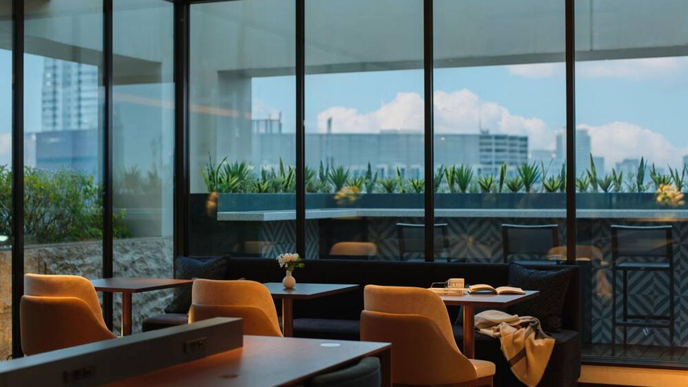 Mitsui Garden Hotel Osaka Premier