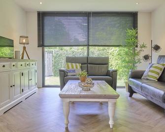 Beautiful modern house in Garderen on the Veluwe - Garderen - Salon