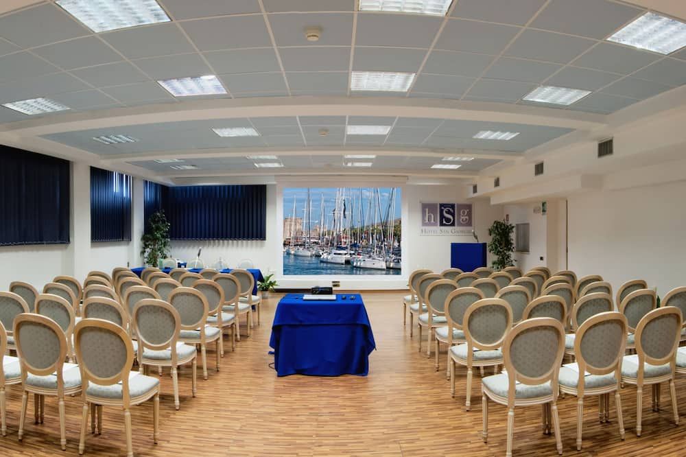 Hotel San Giorgio - Civitavecchia - Meeting room