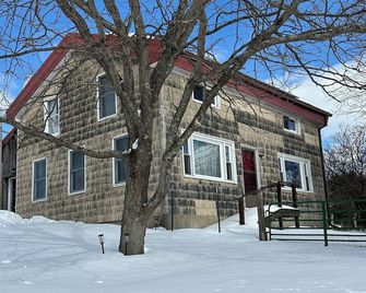 Rutland Hill Farmhouse - Mansfield - Будівля