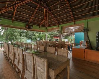 RedDoorz Syariah @ Iboih Beach Sabang - Sabang - Restaurant