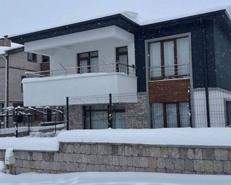 Erci̇yes DağI Kayak Merkezi̇ Yakini Bi̇reysel İki̇ Katli Vİlla - Kayseri - Gebouw