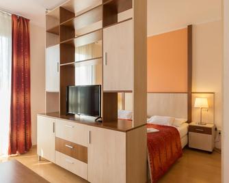 Premium Apartment House - Budapest - Living room