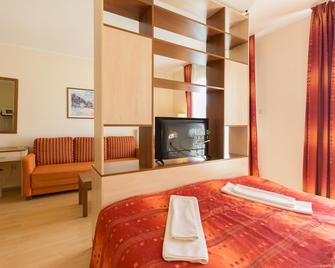 Premium Apartment House - Budapest - Bedroom