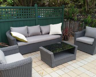 Oamaru House Bed & Breakfast - Oamaru - Balcony