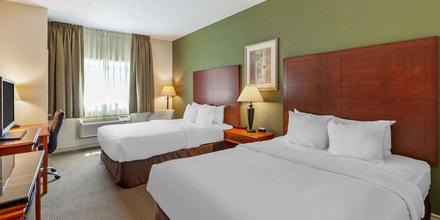 Image of hotel: Comfort Inn & Suites Thousand Islands Harbour District