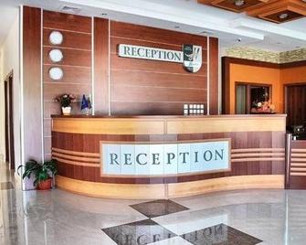 Spa Hotel Holiday - Welingrad - Rezeption