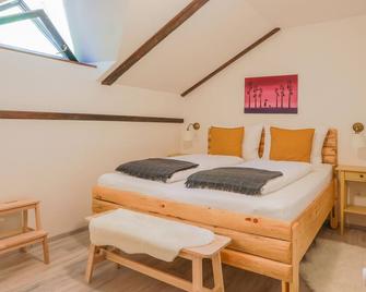 Pension & Glamping Pibernik - Bled - Phòng ngủ