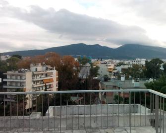 Theo's Studio Up And Away - Chalandri - Balcony