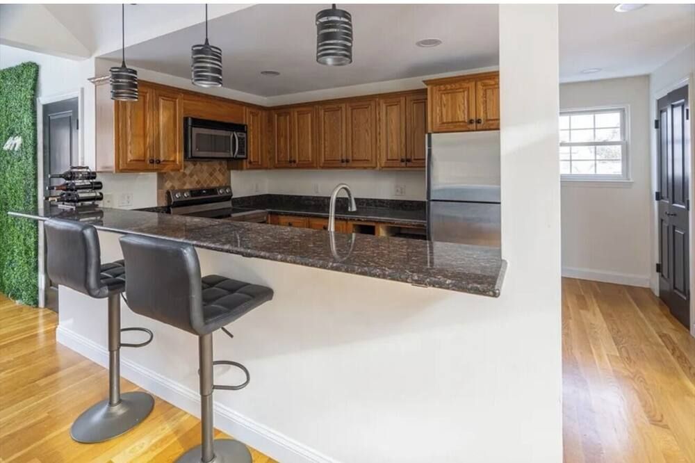 Welcome in this charming one bedroom apartment located in Westwood. WorldCup2026