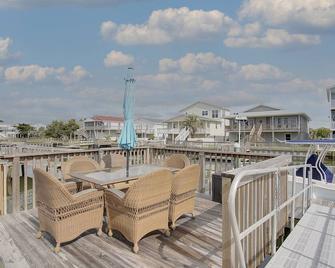 Hooked on a Feelin’ - Beach and Boat Lovers Paradise - Supply - Balcón