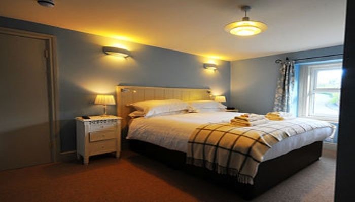 ذا سامسون إن