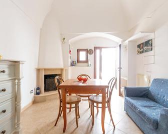 Alcova Barone by BarbarHouse - Ostuni - Comedor