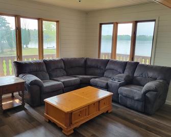 Sportsman's Landing - Orr