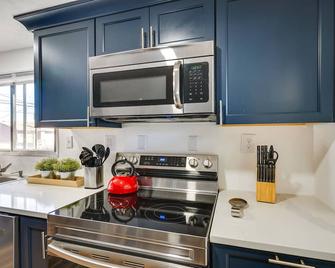 Updated Pueblo Vacation Rental Near Riverwalk! - Pueblo - Kitchen