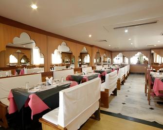 Hotel Raj Vilas Place - Bikaner - Restaurant