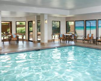 Courtyard by Marriott Toledo Rossford/Perrysburg - Rossford - Pool