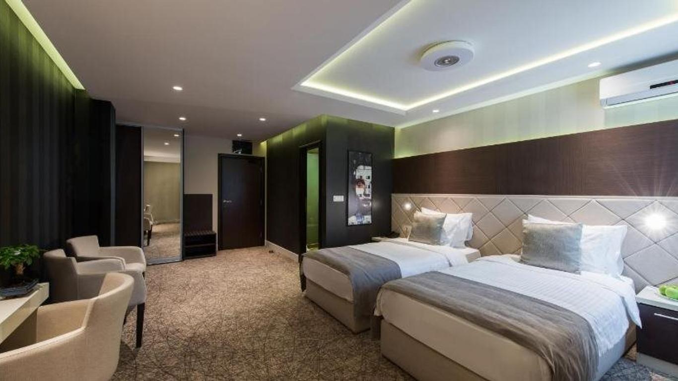 Garni Hotel Aveny