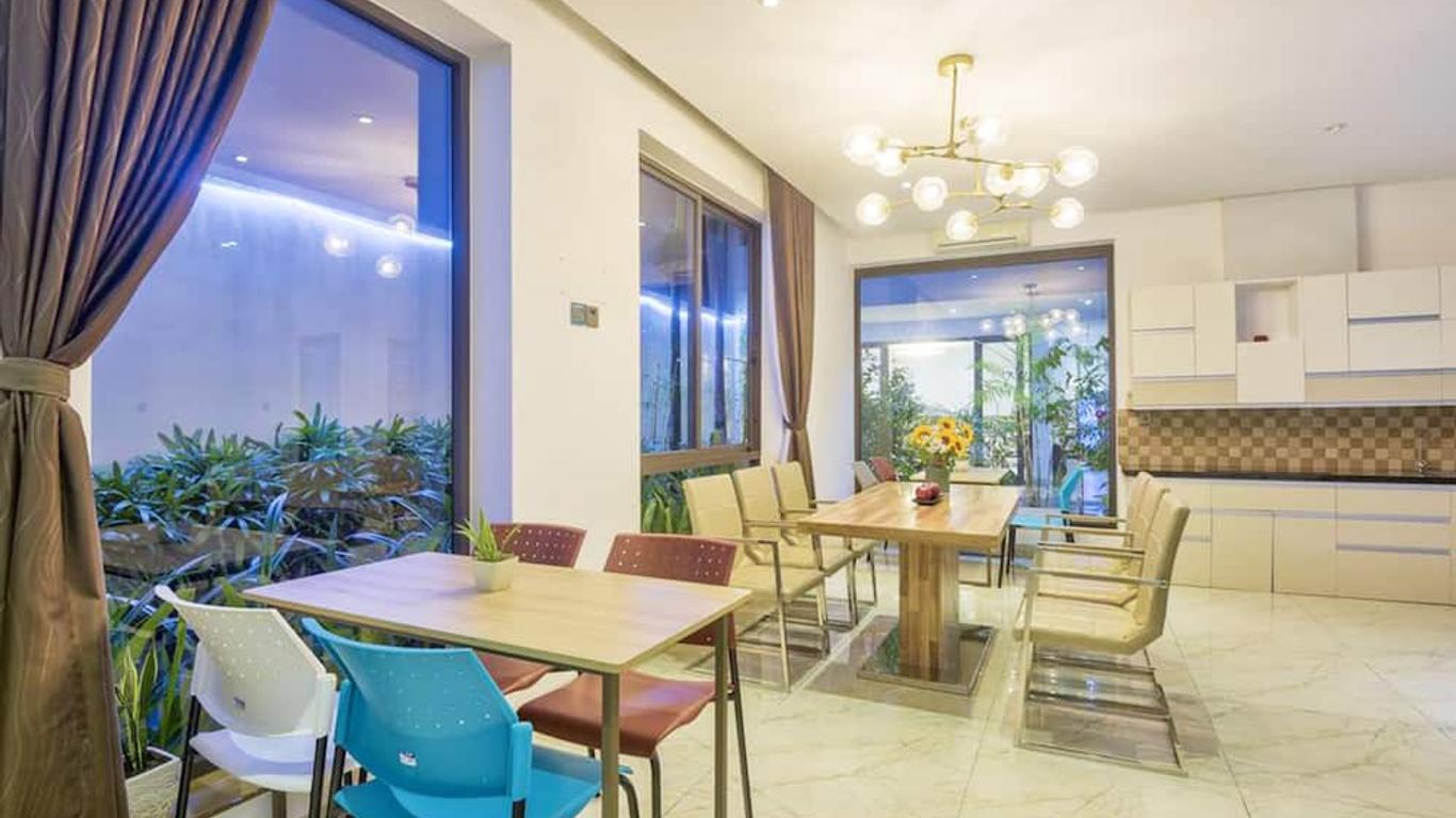 Annie Danang Hotel & Apartment