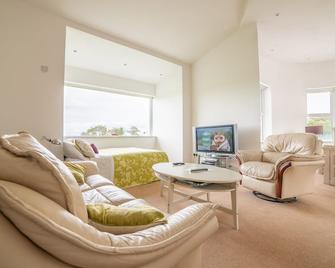 Rathescar Grove - Drogheda - Living room