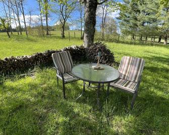 Meadow Farm-View Getaway - Sparta - Patio
