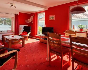 Ferienwohnung im Stadtzentrum von Barth - Barth - Essbereich