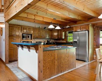 ️ Angels Cabin, Firepit, Pool Table, Lkt Mountain - Chattanooga Dwtn15 Min! - Lookout Mountain - Cocina