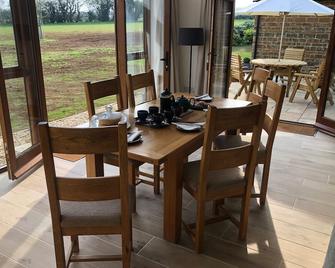 Hook Norton Barn - Banbury - Dining room